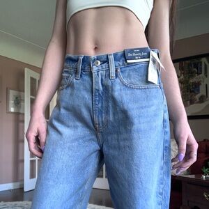 Abercrombie & Fitch Mid Rise Slouchy Jean